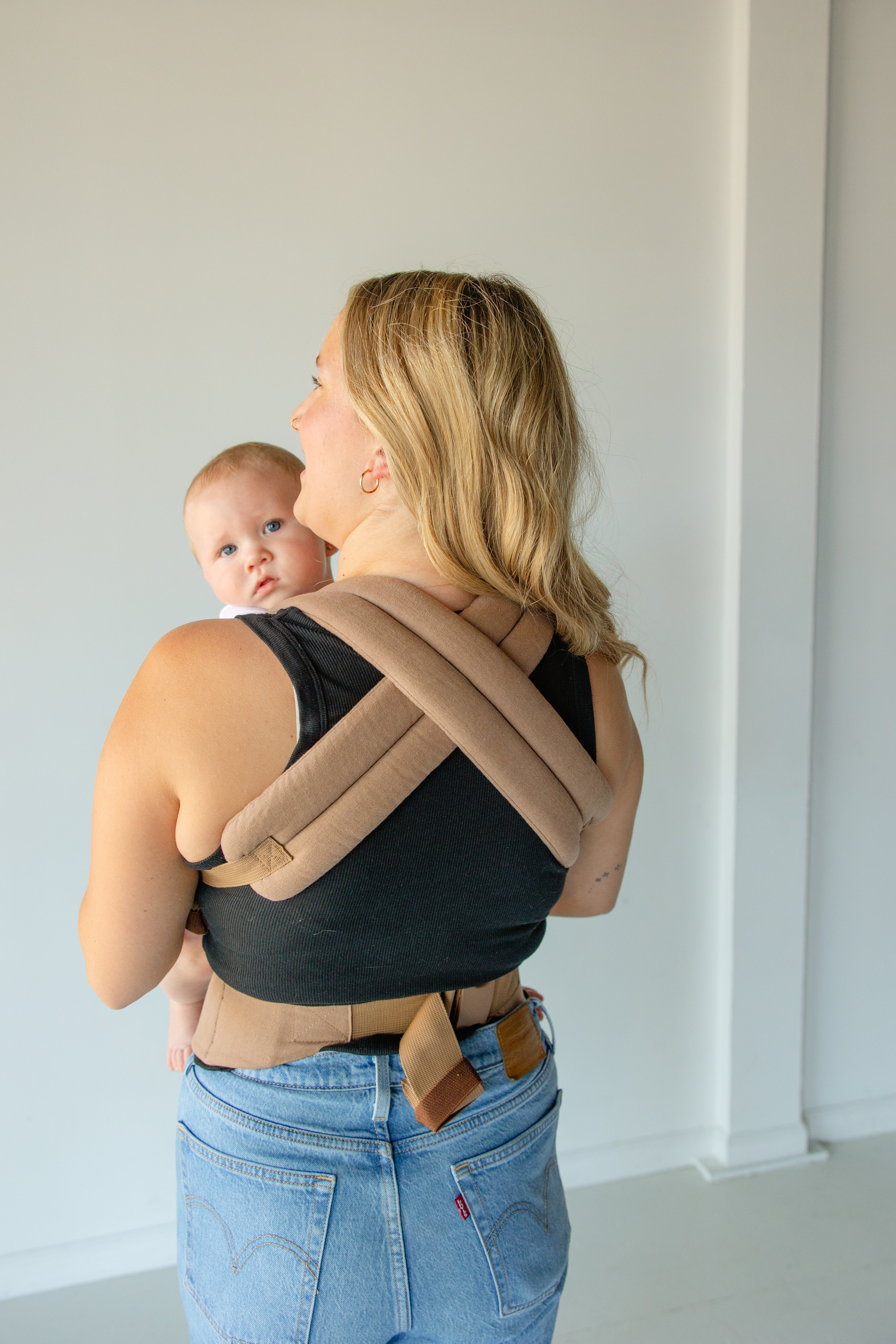 Coco Desert - Baby Carrier With A Pocket ✨In stock 6/15✨